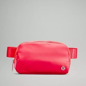 😍 Everywhere Belt Bag lululemon pale raspberry